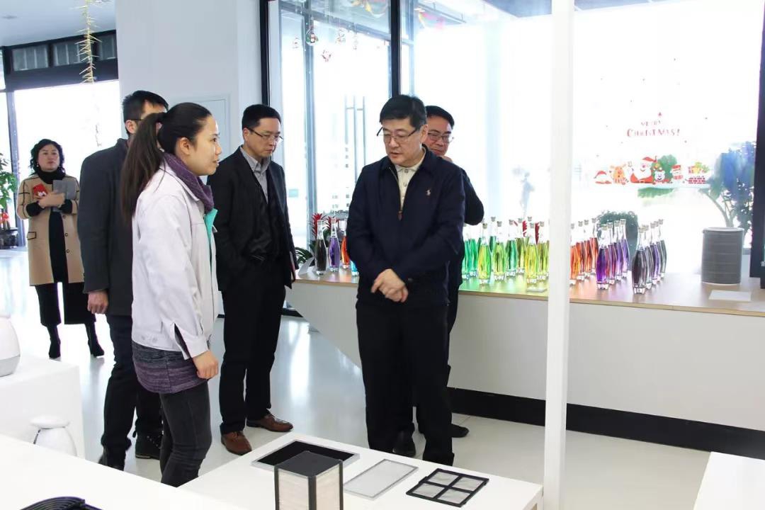 Liu Jian Standing Committee And Vice-Mayor Of Shanghai Jinshan District Visited Thenow Factory